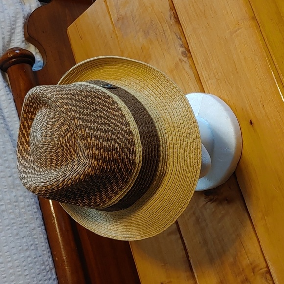 Ben Sherman Accessories - Women's Ben Sherman Straw Two-Toned Fedora Style Hat